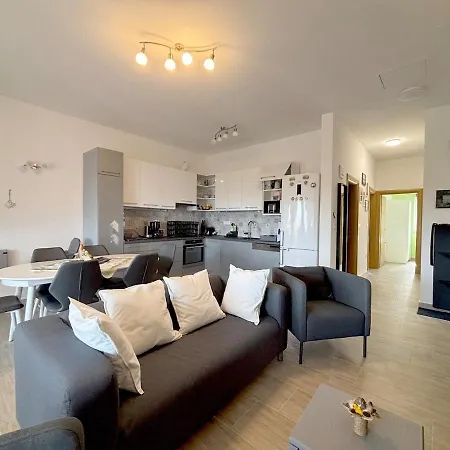 Sea View Artmare Appartement Lukoran