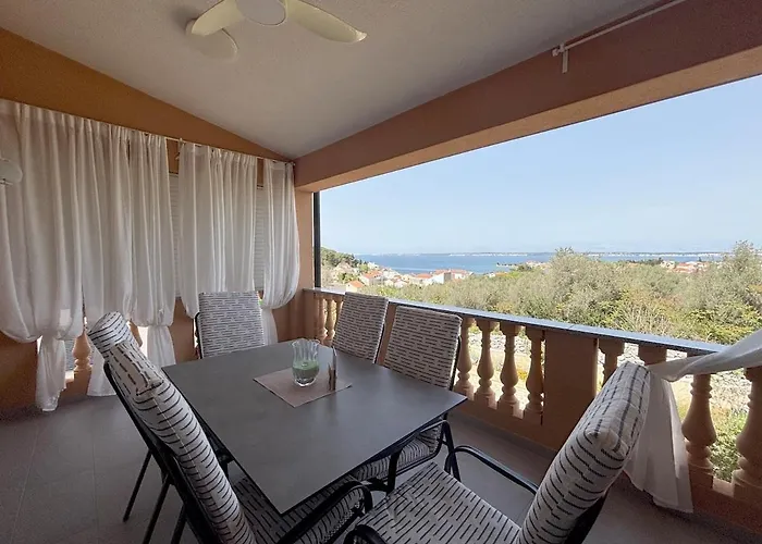 Sea View Artmare