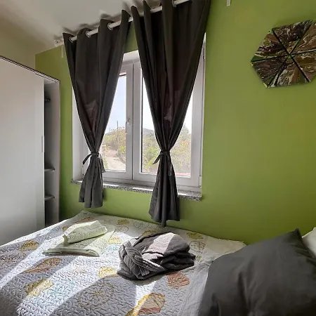 Sea View Artmare Apartman *